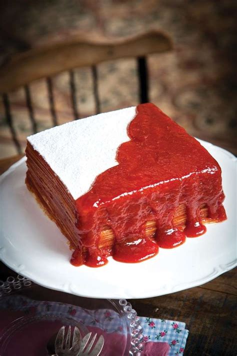Bolo de rolo com goiabada (quadrado) .